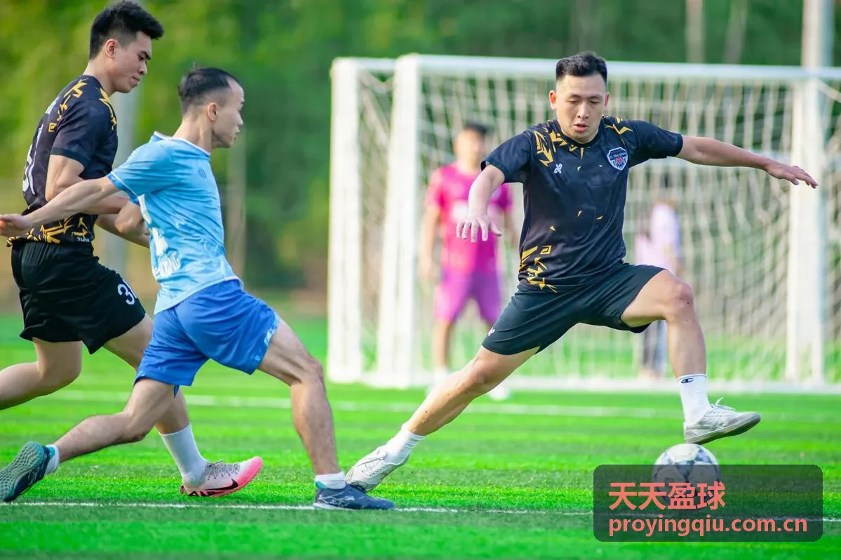 天天盈球赛后战报：曼联vs利物浦双红会精彩回顾